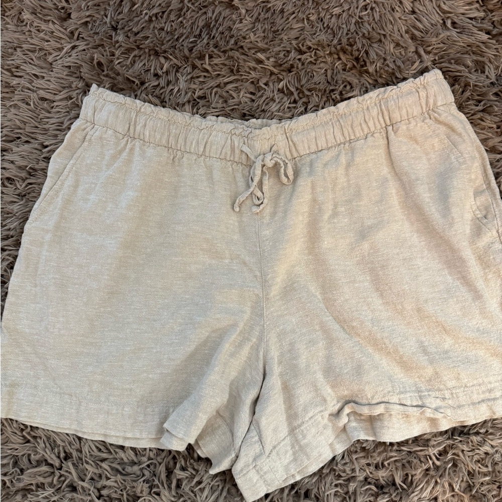 NWOT Womens GAP linen kaki shorts